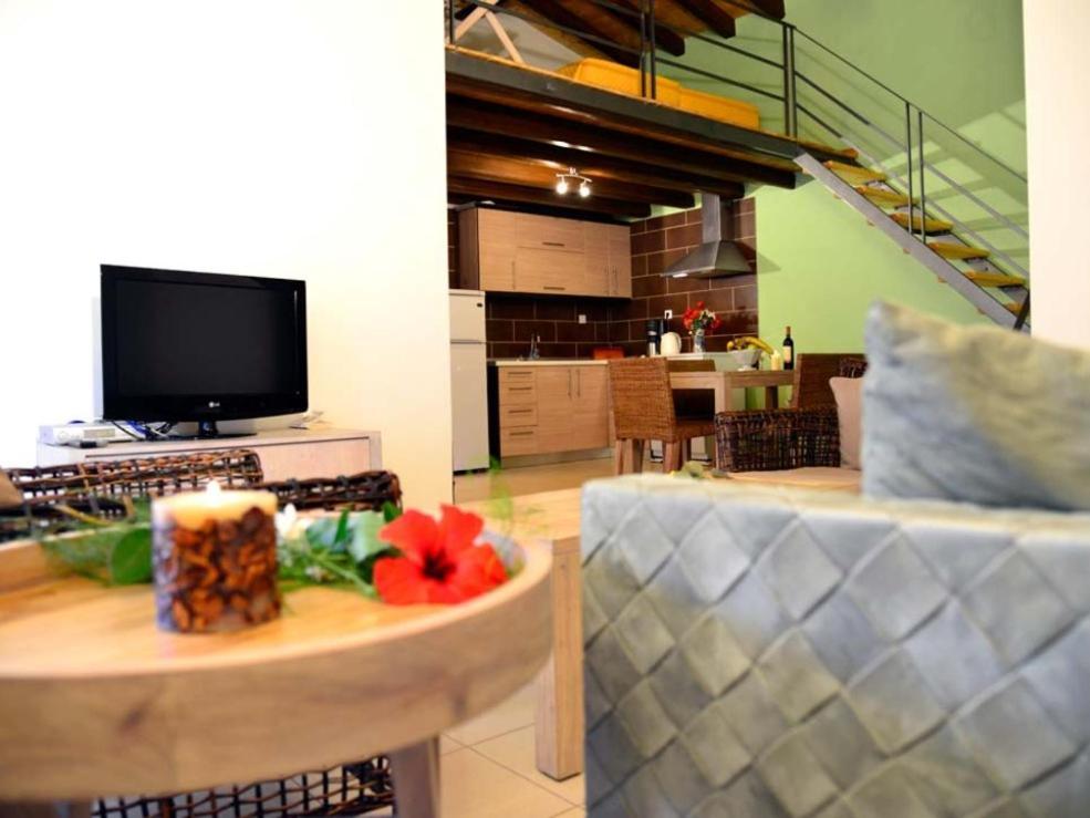 Pyramid City Apartments Agios Spyridon  エクステリア 写真